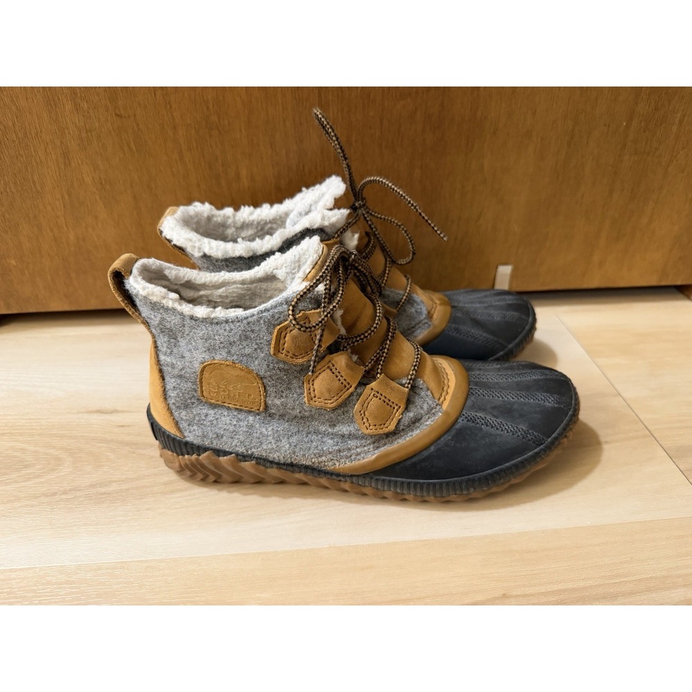 Sorel Women's Out N About Plus Quarry NL3150-052 Waterproof Boots size 8.5